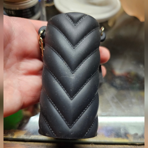 Victoria Secret Black Sanitizer Holder Chevron Style - Picture 4 of 8